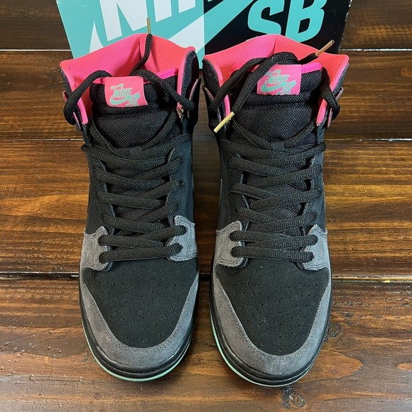 Nike SB Dunk High Premier Northern Lights Shoes - Picture 4 of 10